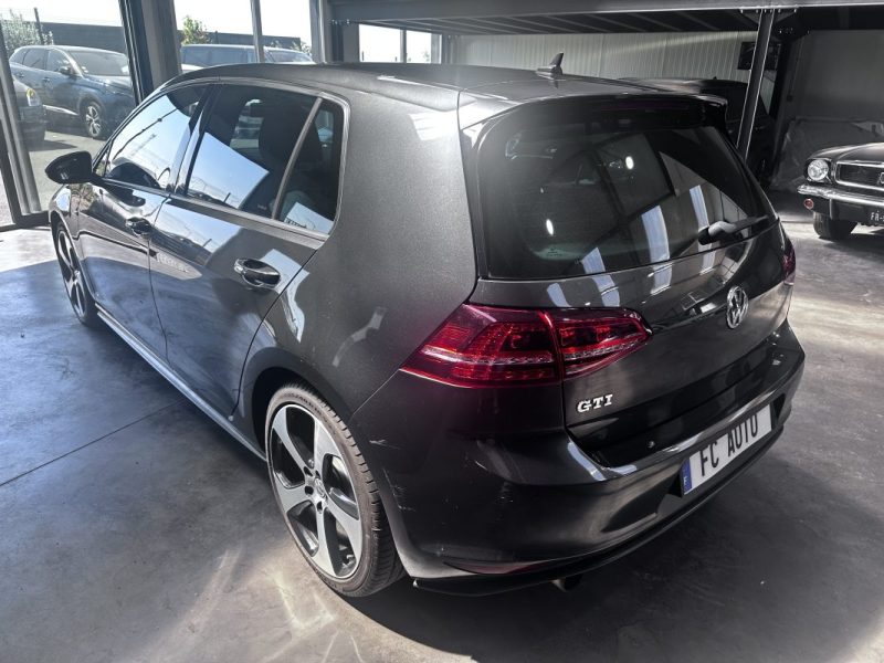 VOLKSWAGEN GOLF VII GOLF GTI 2.0 TSI 220 DSG 2016