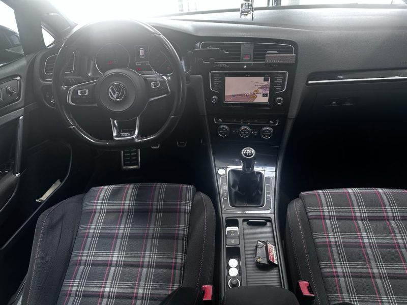 VOLKSWAGEN GOLF VII GOLF GTI 2.0 TSI 220 DSG 2016