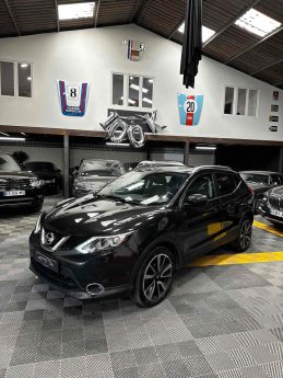 MAGNIFIQUE NISSAN QASHQAI TEKNA 1.6 DCI 130 CH (APPLE CARPLAY, TOIT PANORAMIQUE, CAMÉRA 360°)