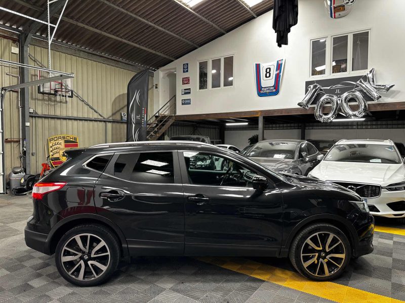 MAGNIFIQUE NISSAN QASHQAI TEKNA 1.6 DCI 130 CH (APPLE CARPLAY, TOIT PANORAMIQUE, CAMÉRA 360°)