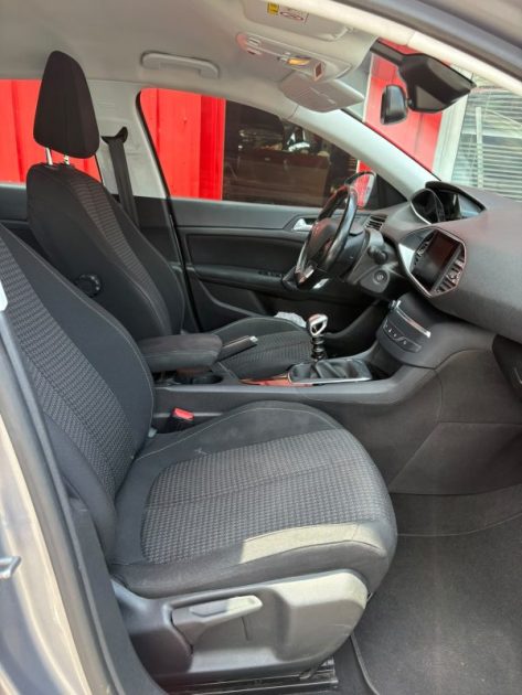 PEUGEOT 308 - 3 SW 1.5 BLUE HDI 130 ACTIVE BUSINESS 2018
