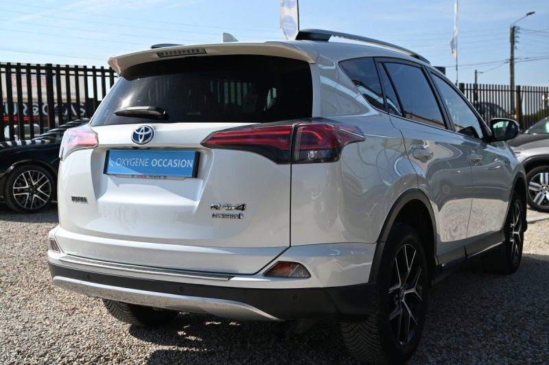 TOYOTA RAV4 HYBRIDE 197H 2WD DESIGN 01/2016