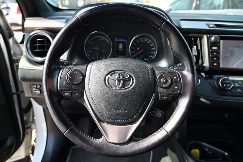 TOYOTA RAV4 HYBRIDE 197H 2WD DESIGN 01/2016