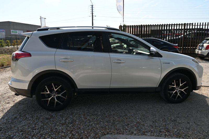 TOYOTA RAV4 HYBRIDE 197H 2WD DESIGN 01/2016