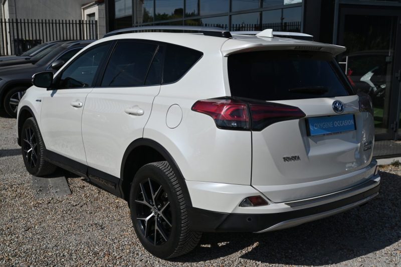 TOYOTA RAV4 HYBRIDE 197H 2WD DESIGN 01/2016