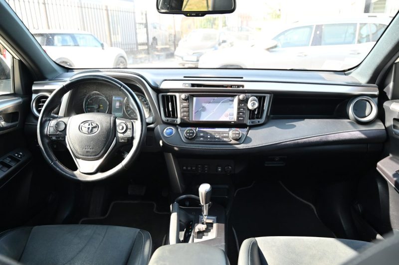 TOYOTA RAV4 HYBRIDE 197H 2WD DESIGN 01/2016