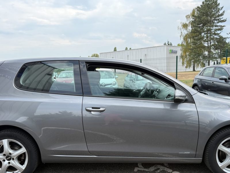 Volkswagen Golf 1.6 TDI 105ch BlueMotion Confortline Garantie 6 Mois
