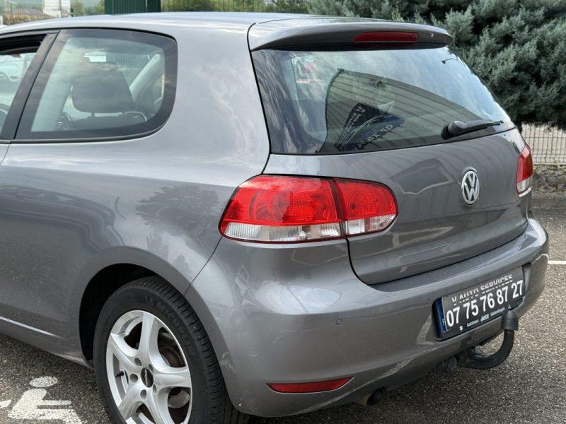Volkswagen Golf 1.6 TDI 105ch BlueMotion Confortline Garantie 6 Mois