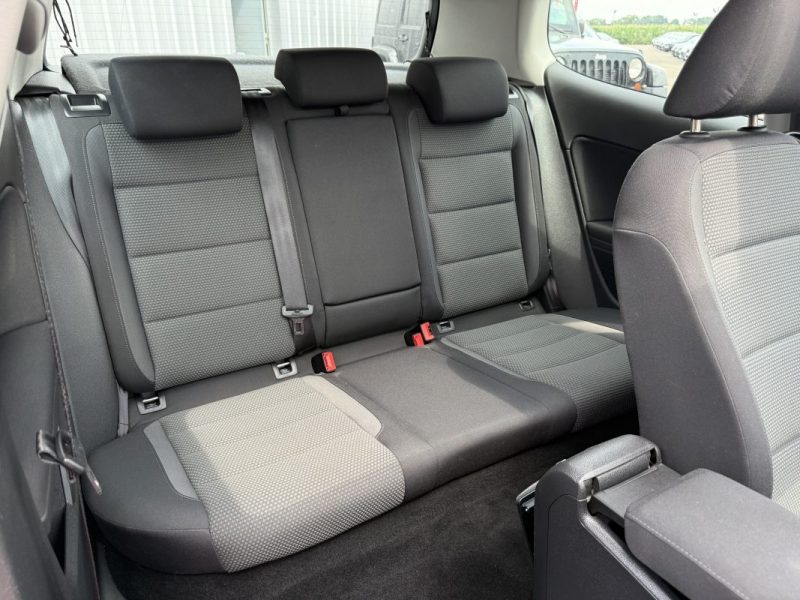 Volkswagen Golf 1.6 TDI 105ch BlueMotion Confortline Garantie 6 Mois