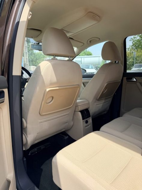 VOLKSWAGEN  TOURAN 1.6 TDI 105 CH CONFORTLINE 2010