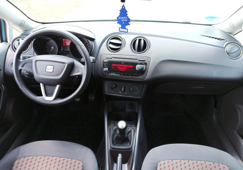 SEAT IBIZA 5PORTES 1.2 70CV 1ER MAIN GARANTIE 6MOIS
