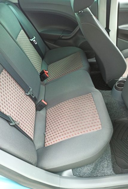 SEAT IBIZA 5PORTES 1.2 70CV 1ER MAIN GARANTIE 6MOIS