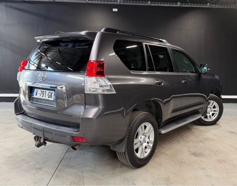 TOYOTA LAND CRUISER 3.0 D-4D 2010