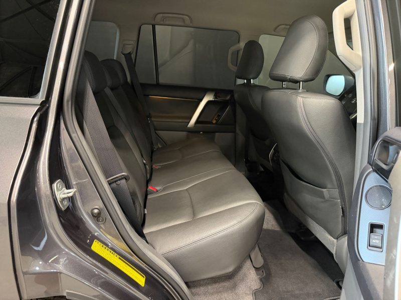 TOYOTA LAND CRUISER 3.0 D-4D 2010