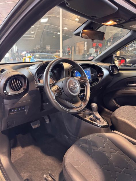 TOYOTA AYGO X 1.0 S-CVT-I 72 DYNAMIC CABRIOLET  BOITE AUTO CARPLAY CAMERA LOA POSSIBLE