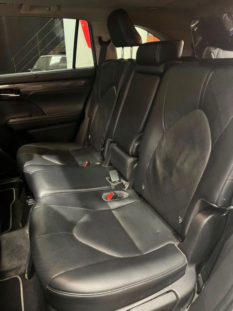 MAGNIFIQUE TOYOTA HIGHLANDER 4X4 7 PLACES 2.5 HYBRID 248CH (TOIT OUVRANT, CARPLAY, CAMÉRA 360)