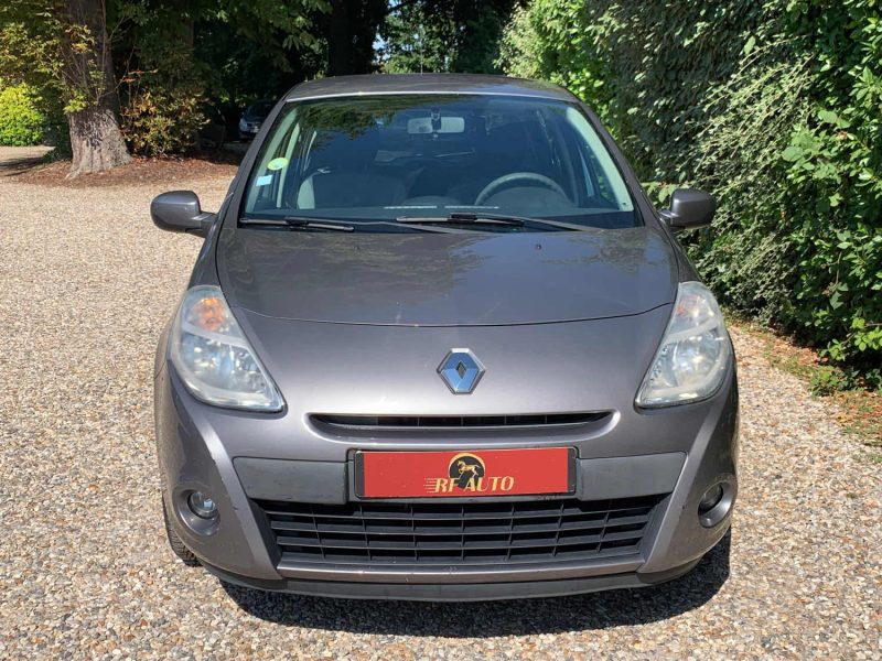 RENAULT CLIO III AUTHENTIQUE 1.5DCI 75 2010