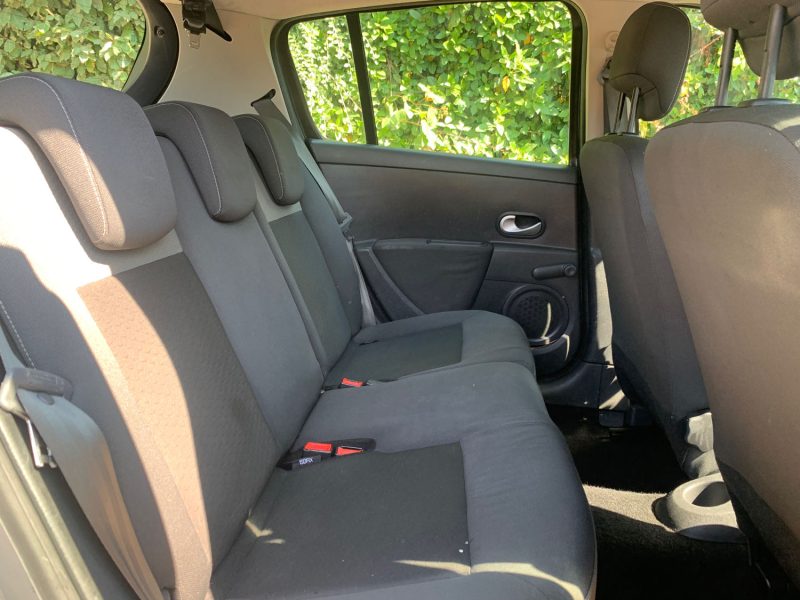 RENAULT CLIO III AUTHENTIQUE 1.5DCI 75 2010