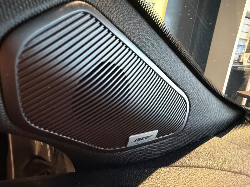 RENAULT CAPTUR RS LINE MILD HYBRID 160 EDC / BOSE 