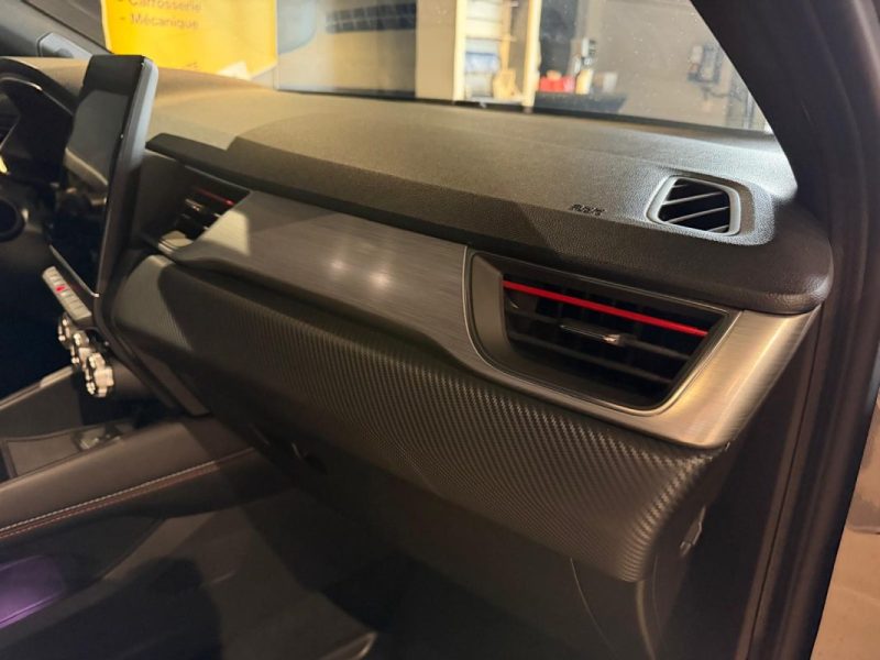 RENAULT CAPTUR RS LINE MILD HYBRID 160 EDC / BOSE 