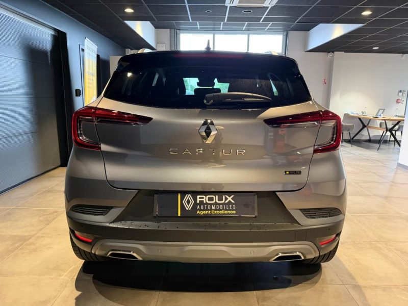 RENAULT CAPTUR RS LINE MILD HYBRID 160 EDC / BOSE 