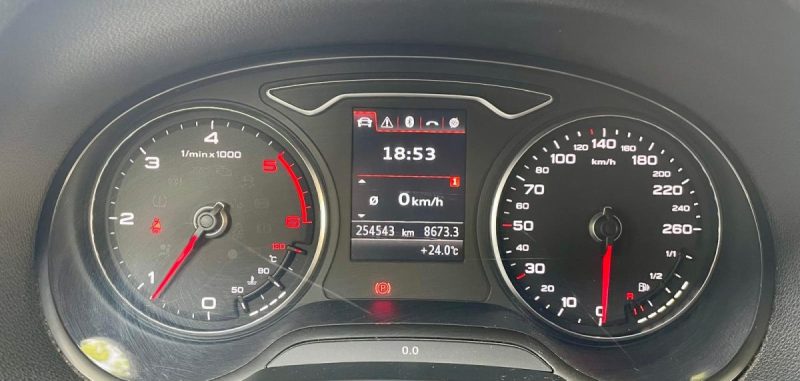 AUDI A3 SPORTBACK  2.0 TDI 150 DESIGN LUXE *1ÈRE MAIN*