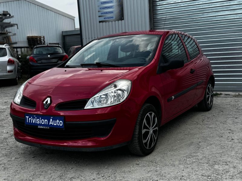 RENAULT CLIO 1.2 ESSENCE 75CH 2006