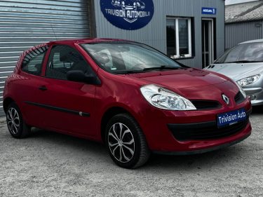 RENAULT CLIO 1.2 ESSENCE 75CH 2006