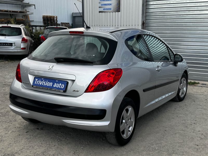 PEUGEOT 207 1.4 75 CH URBAN MOVE 