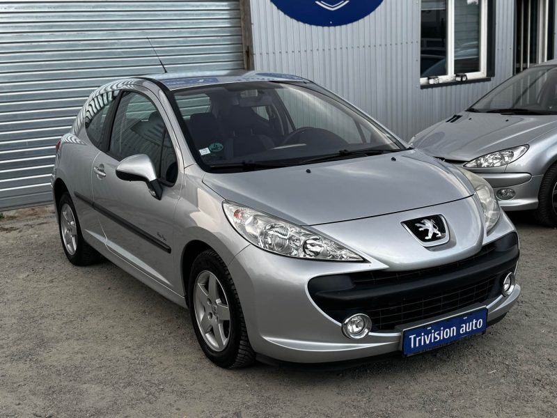 PEUGEOT 207 1.4 75 CH URBAN MOVE 