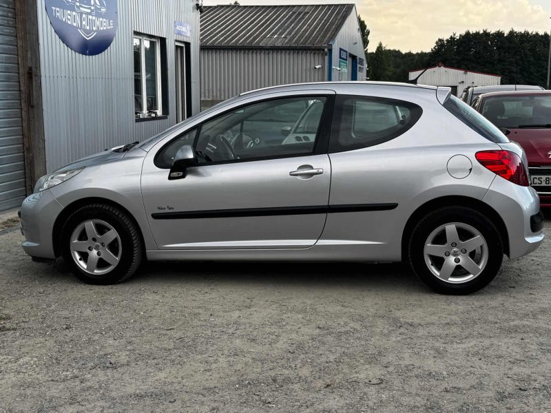 PEUGEOT 207 1.4 75 CH URBAN MOVE 