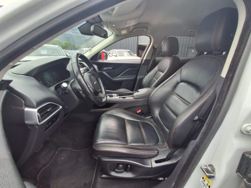 JAGUAR F-PACE 2.0 D 180 CV AWD PORTFOLIO VIRTUAL COCKPIT CUIR 