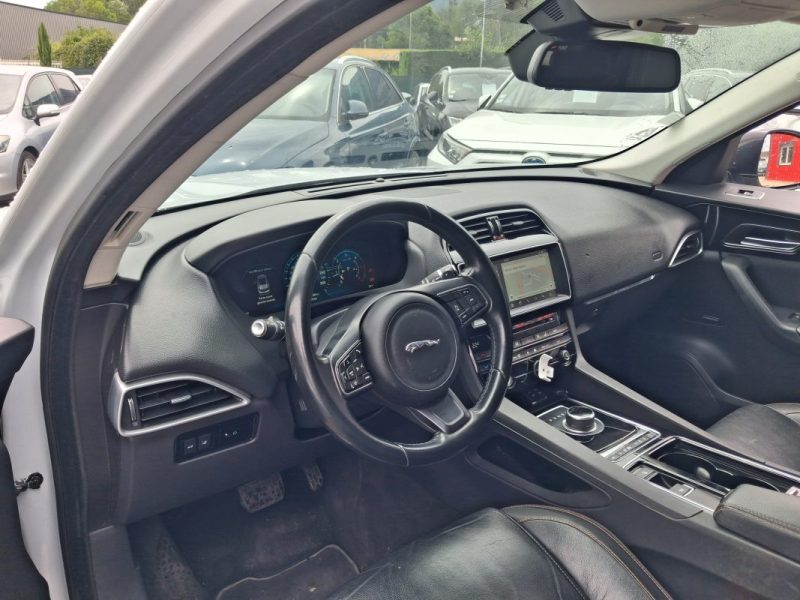 JAGUAR F-PACE 2.0 D 180 CV AWD PORTFOLIO VIRTUAL COCKPIT CUIR 
