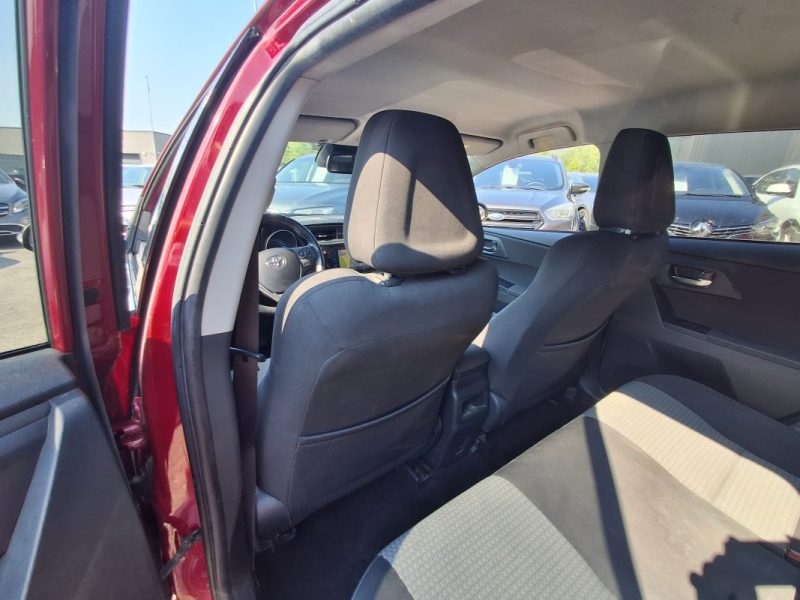 TOYOTA AURIS 136H COLLECTION ENTRETIEN TOYOTA DISPO 