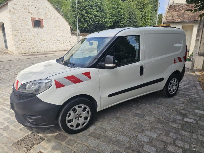 FIAT DOBLO CARGO 2016 / 1ere main / 6500 HT 