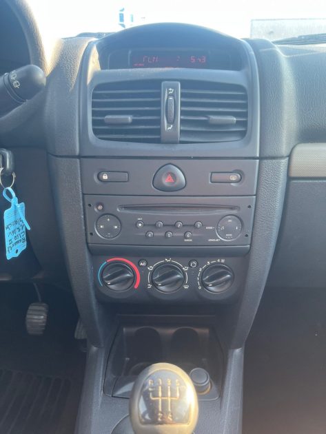 Renault Clio 1.2i 75 Ch Garantie