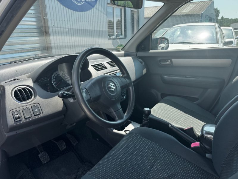 SUZUKI SWIFT 1.3 68 KW / 92 CH COMFORT 2007