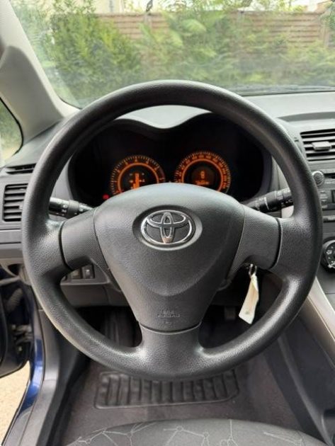 TOYOTA AURIS 1.3 BASICS 2009 - Distrib ok - Climatisation - SUIVIT TOYOTA