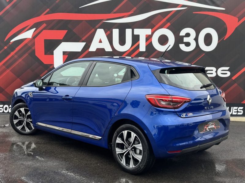 RENAULT CLIO 5 1.6 E-TECH FULL HYBRID 145CH EQUILIBRE 2022