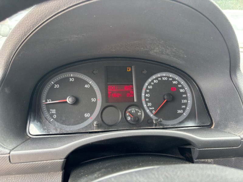 VOLKSWAGEN CADDY VAN SDI 70 2004