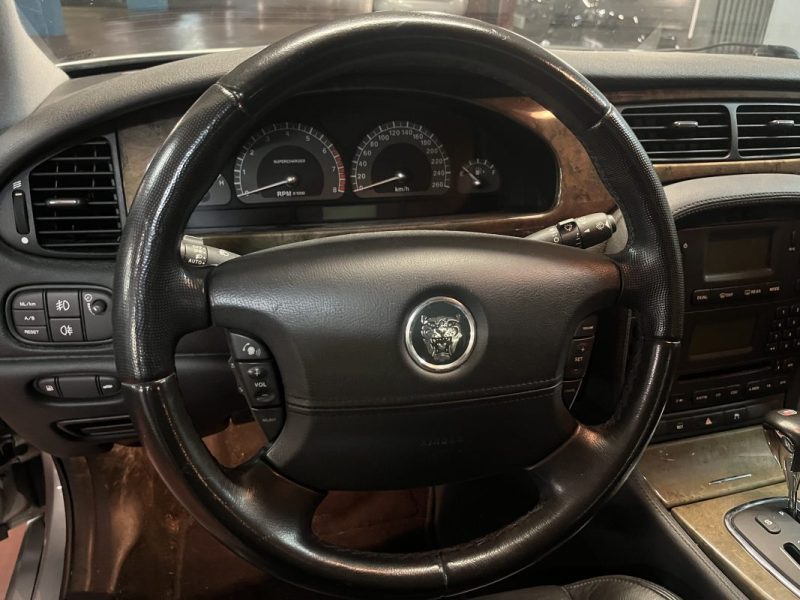 JAGUAR S-TYPE 4.2 V8 R