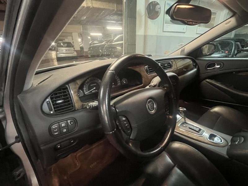 JAGUAR S-TYPE 4.2 V8 R