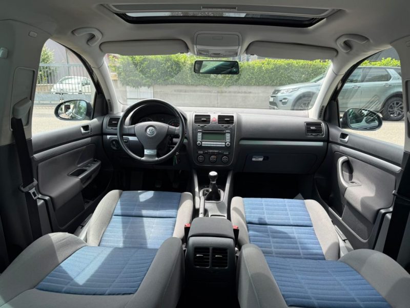 VOLKSWAGEN GOLF 5 1.9 TDi 105CH CONFORT 5P BVM5