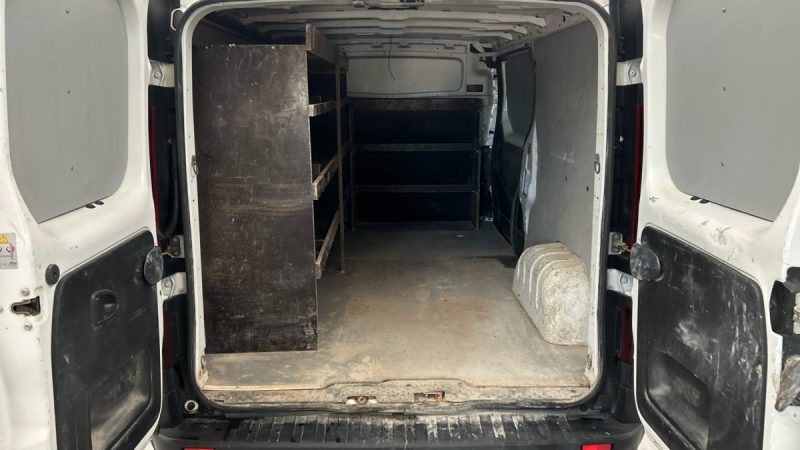 RENAULT TRAFIC L2H1 2.0 DCI 145 BVA ENERGY GRAND CONFORT