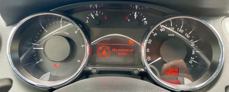 PEUGEOT 5008 1.6 e-HDI 112 ALLURE BMP6 