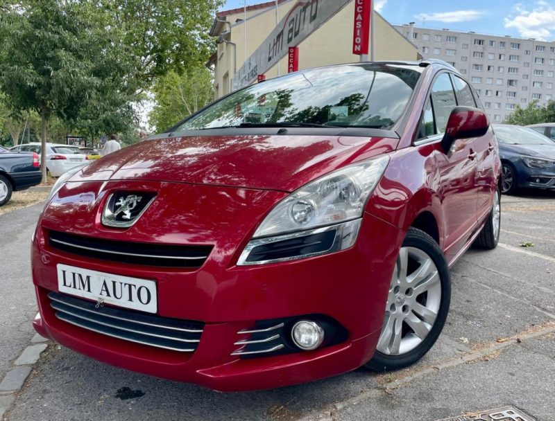 PEUGEOT 5008 1.6 e-HDI 112 ALLURE BMP6 