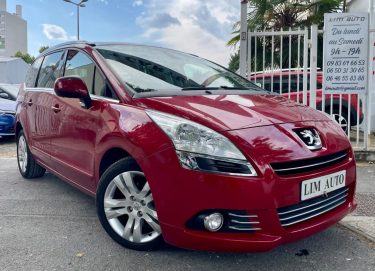 PEUGEOT 5008 1.6 e-HDI 112 ALLURE BMP6 