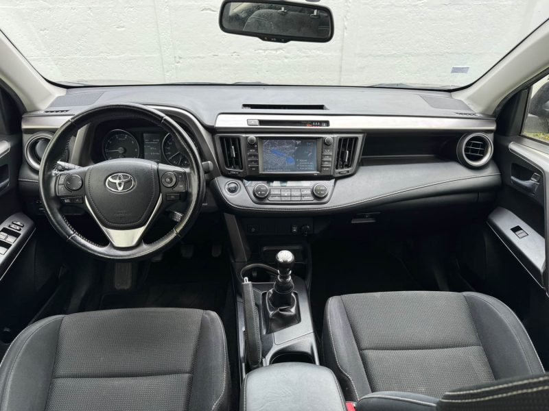 TOYOTA RAV4 143 D-4D 2WD ACTIVE/SUIVI COMPLET TOYOTA/ GARANTIE 6 MOIS