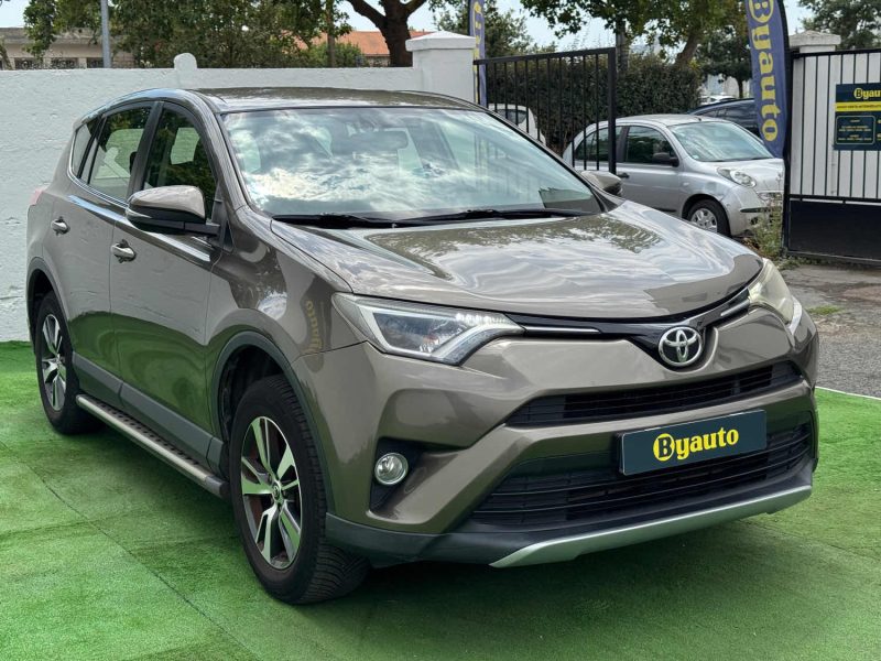 TOYOTA RAV4 143 D-4D 2WD ACTIVE/SUIVI COMPLET TOYOTA/ GARANTIE 6 MOIS