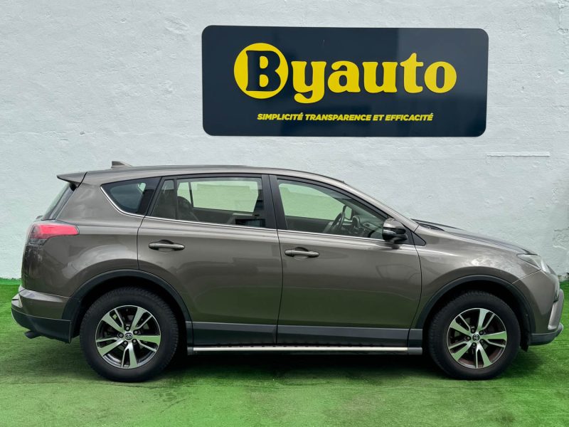 TOYOTA RAV4 143 D-4D 2WD ACTIVE/SUIVI COMPLET TOYOTA/ GARANTIE 6 MOIS